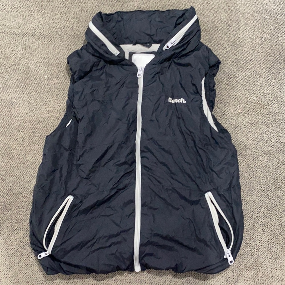 Bench vest